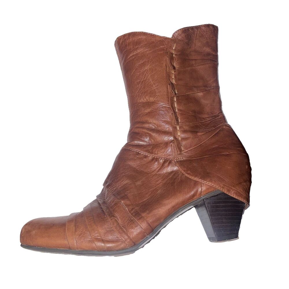 VTG Everybody Brown Leather Ruched Mid Calf Ankle Boots 37.5 / 7.5 Boho Western